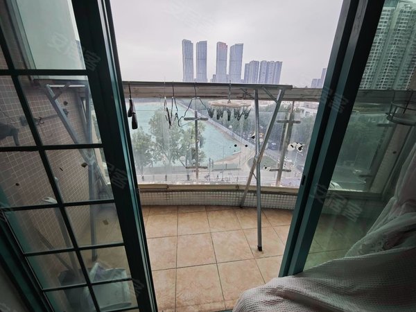 广州海珠工业大道南金玫瑰苑精装金玫瑰苑两房一厅一卫拎包入住出租