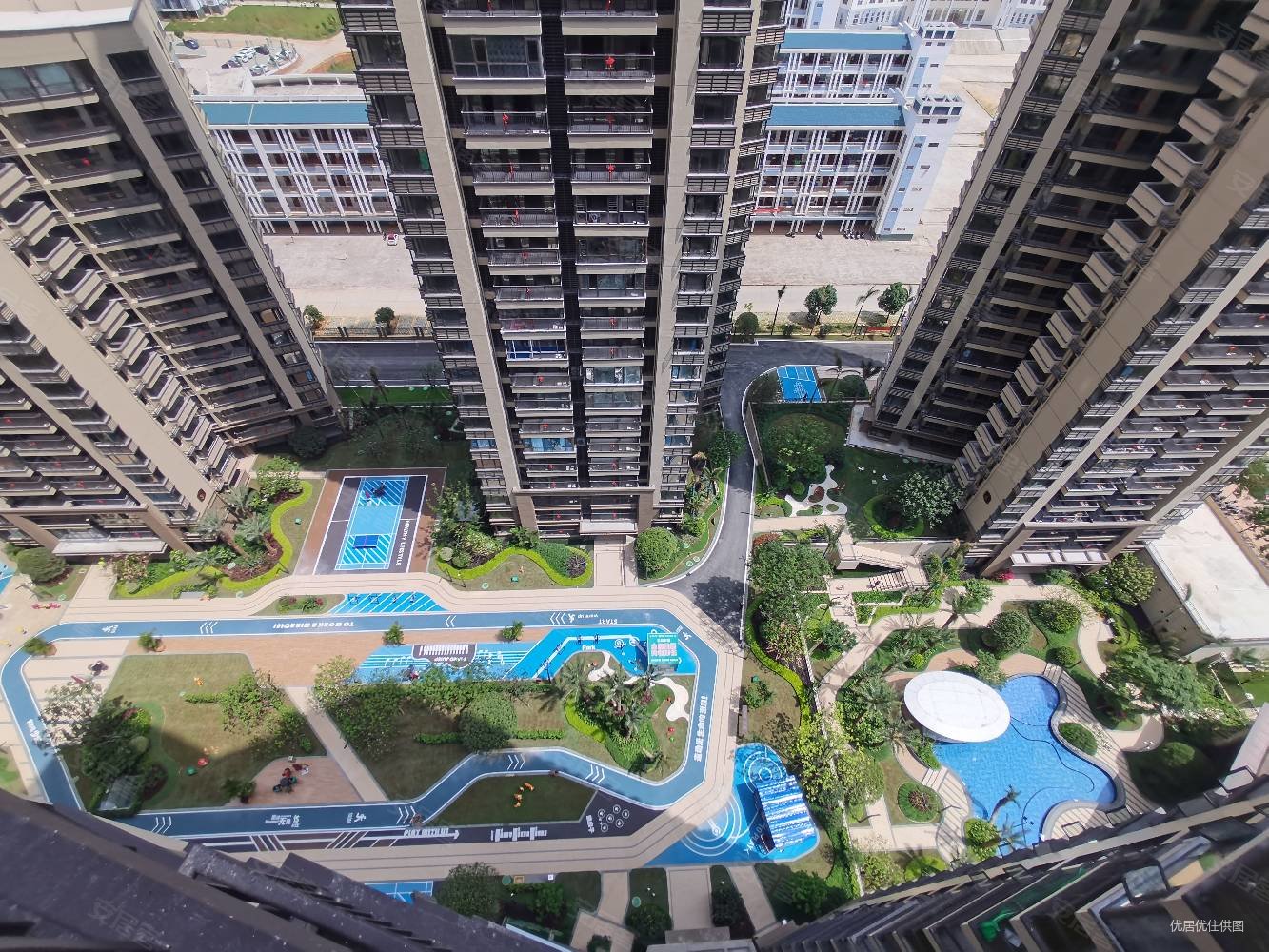 横县彰泰城4室2厅2卫107㎡南52万