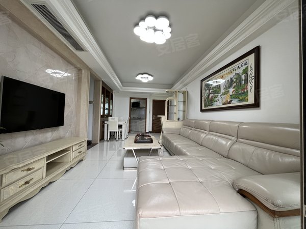 深圳罗湖笋岗田心庆云花园田心庆云花园 4室1厅1卫  电梯房 精装修94