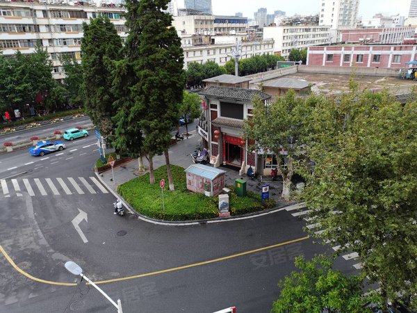 昆明官渡和平村烟草中国进出口公司宿舍塘子巷地铁口单间带独立卫洗衣