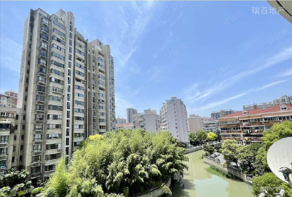 宝虹新苑3室2厅2卫139.3㎡南北1015万