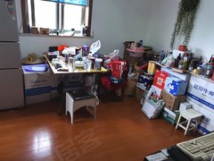 上海杨浦中原近地铁 可养宠物，配套设施齐全。南北通透。出租房源真实图片