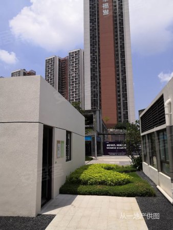 全新房 万科幸福誉黄埔知识城14号线南向精装四房