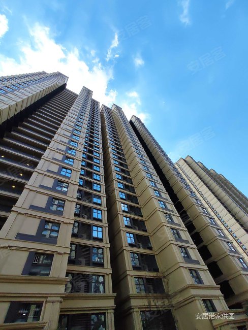 无锡房产网>无锡二手房>滨湖二手房>滨湖二手房>融创兰园(溪岸景园二