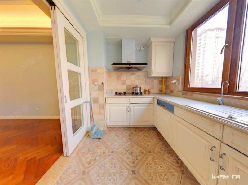 鲁信随珠花园 双卫生间 板楼 交通便捷 品质小区 临地铁