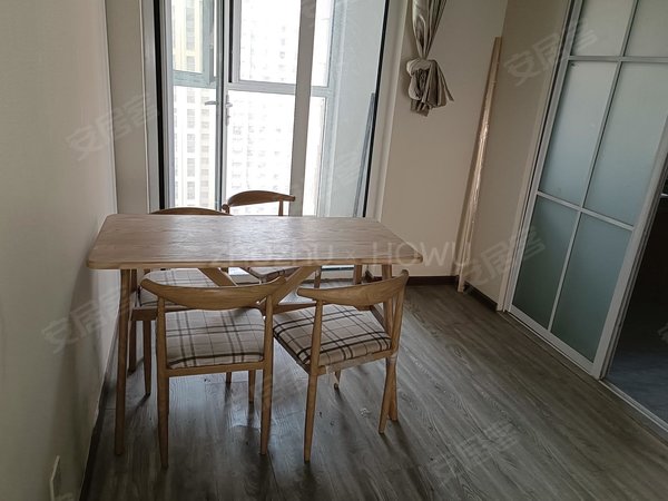 济南历城唐冶鲁能泰山7号鲁能泰山7号 3室2厅1卫 2000元月 精装修出租