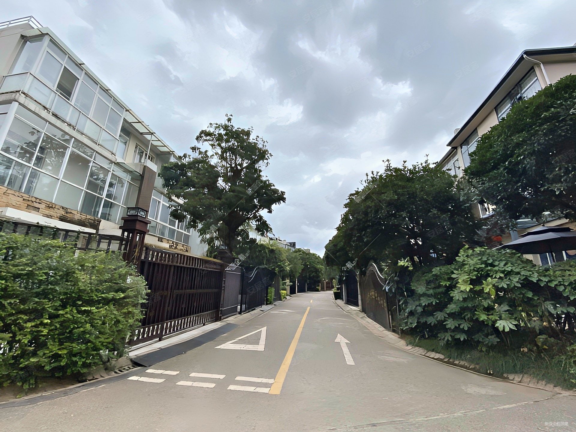 滇池度假区南北201平好楼层滇池卫城蓝溪5房