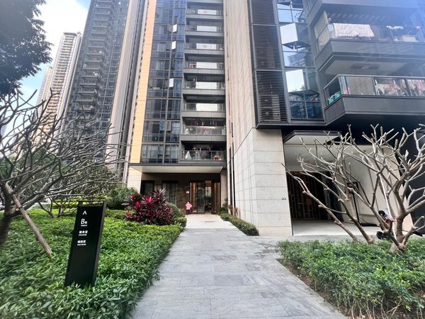 深圳南山科技园华润城润府二期润府二期 190平方4房3卫 拎包入住