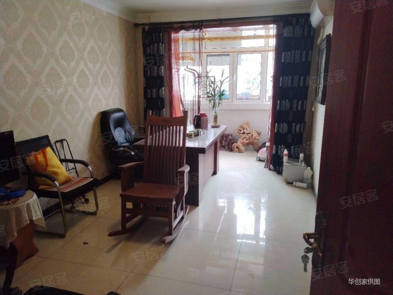 龙居花园一区3室2厅2卫122㎡南北145万