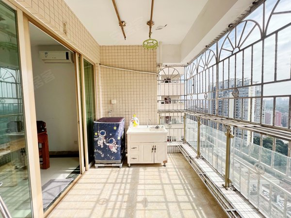 广州海珠滨江东怡乐花园怡乐花园三期 电梯高层 东南三房 豪华装修