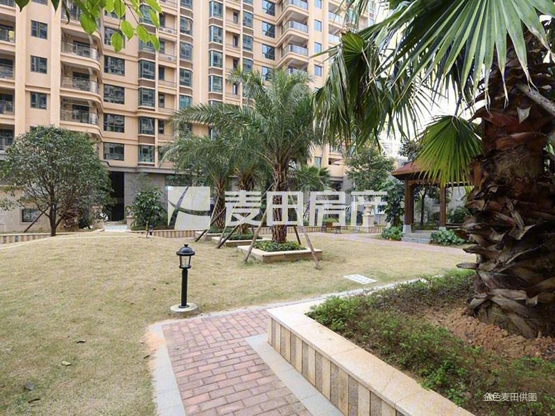 楼层好 商业配套成熟 出行方便 临地铁 精装可拎包入住