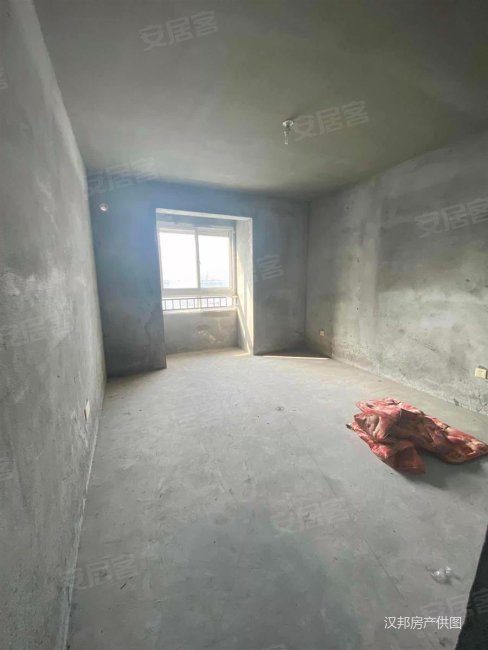 急卖急卖东骏华府大三房总价低两房朝南四桥入口