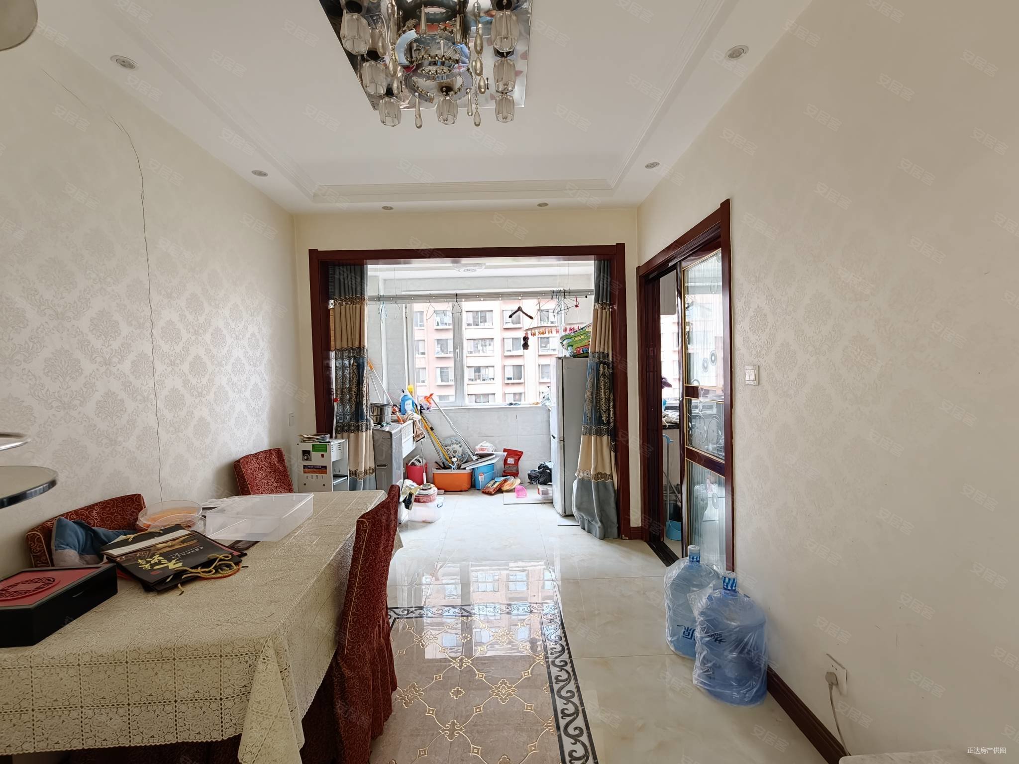 新华联首府(二期)3室2厅2卫145㎡南北188万