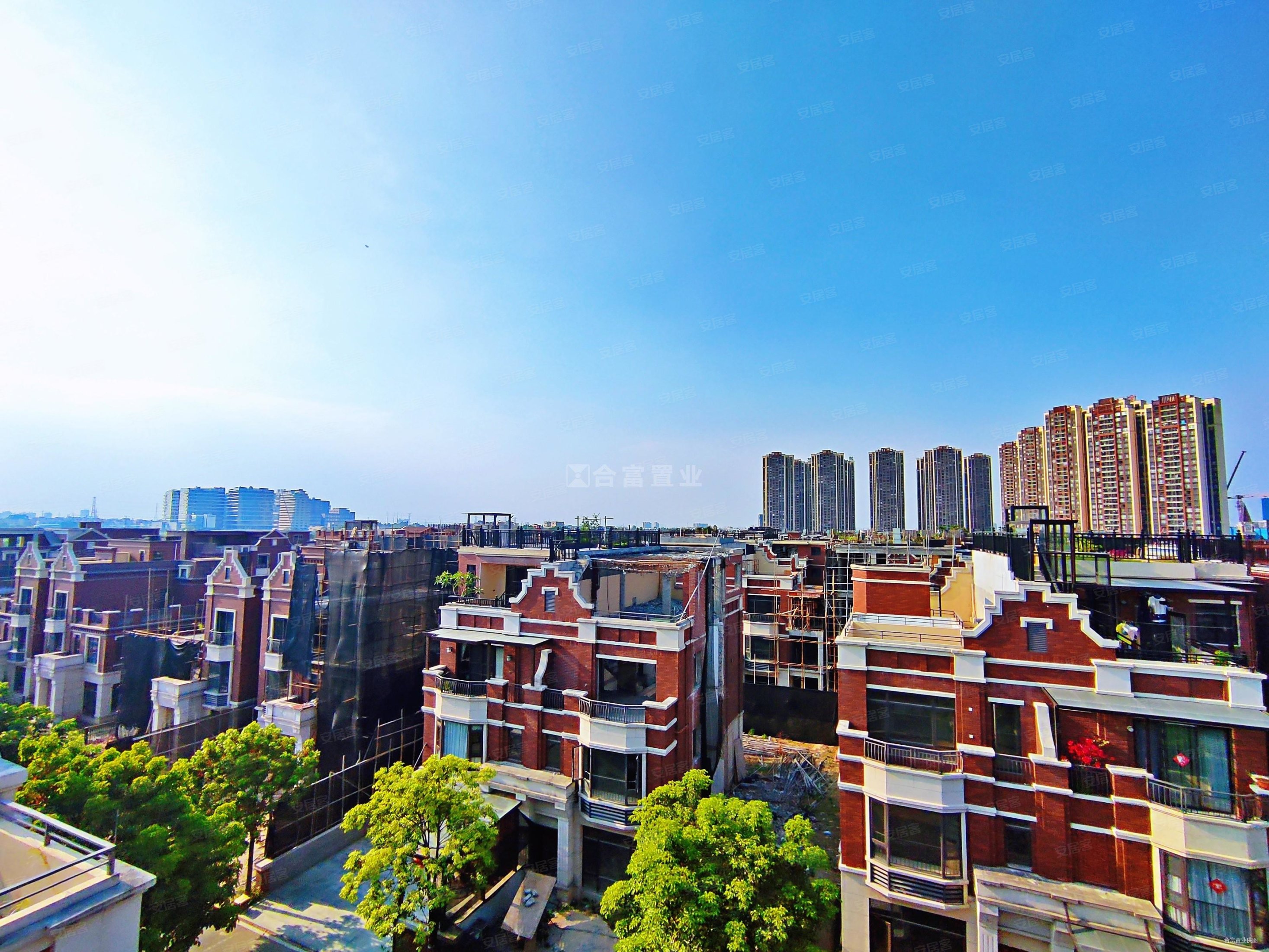 金地城南艺境独栋大别墅出售300平大花园送3车位南北对流