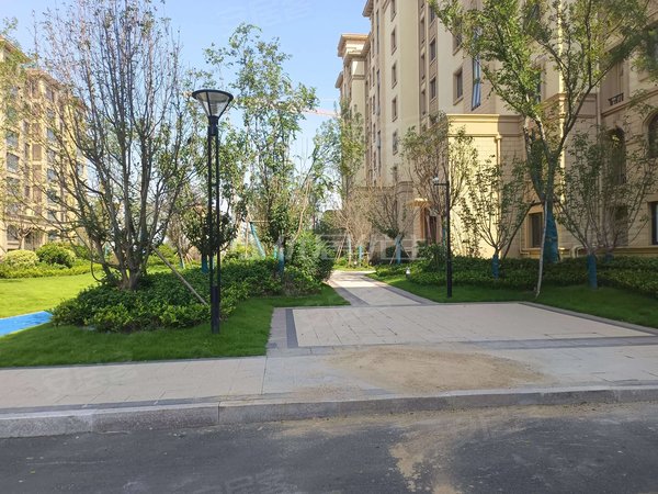 青岛莱西望城梦想望城精!紧靠山文!拎包入住!房子嘎嘎好!小区嘎嘎好!