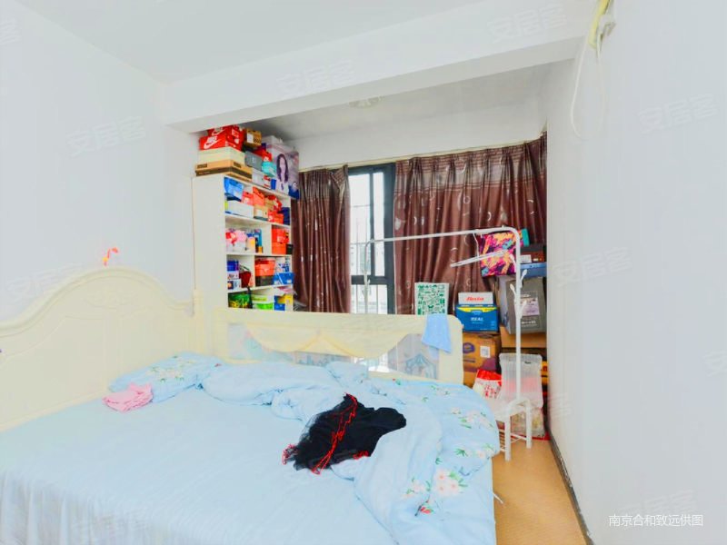 房龄新 高楼层视野好 带电梯 大两房 装修好 正规商品房,宜家国际公寓