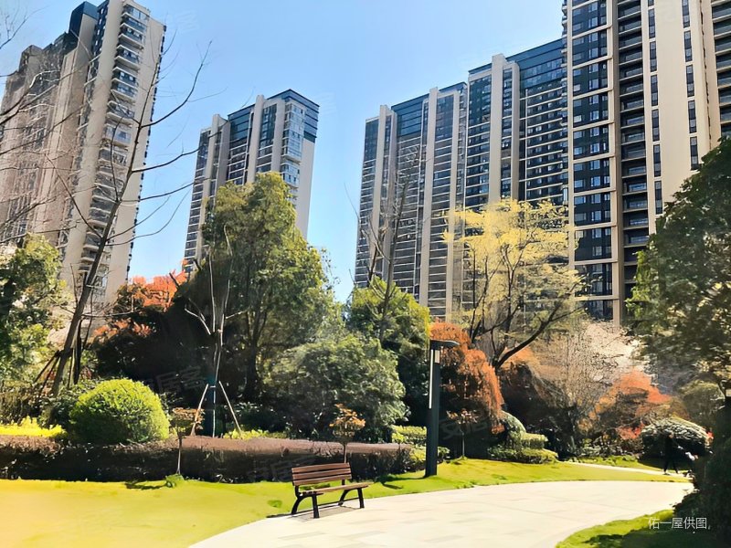 正荣润江城 双卫 中间楼层采光好 有电梯 临地铁 精装