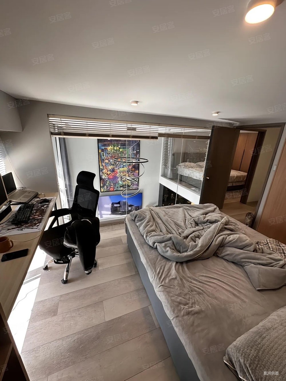 多彩城(商住楼)3室2厅2卫75㎡南43万