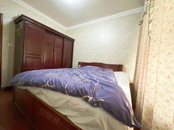 家电家具齐全,三个卧室都有空调,看房有钥匙出租房源真实图片