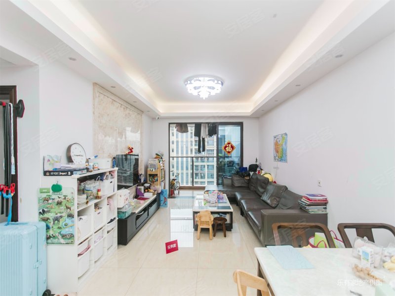 看塘朗山!业主换房急卖,金亨利都荟首府二手房,0万,3室2厅,2卫,87.