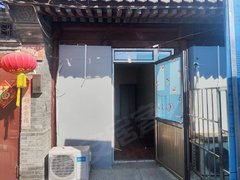 北京西城地安门德胜门内大街 后海附近精装两居室 单开门出租房源真实图片