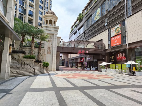 深圳龙岗坪地创城丁山河畔森广源旁坪地中学对面万家超市楼上丁山河畔