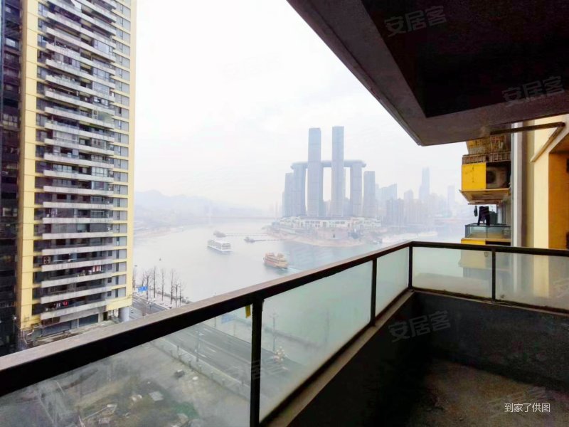 急售南滨路两江壹号清水2室正朝来福士看江视野开阔