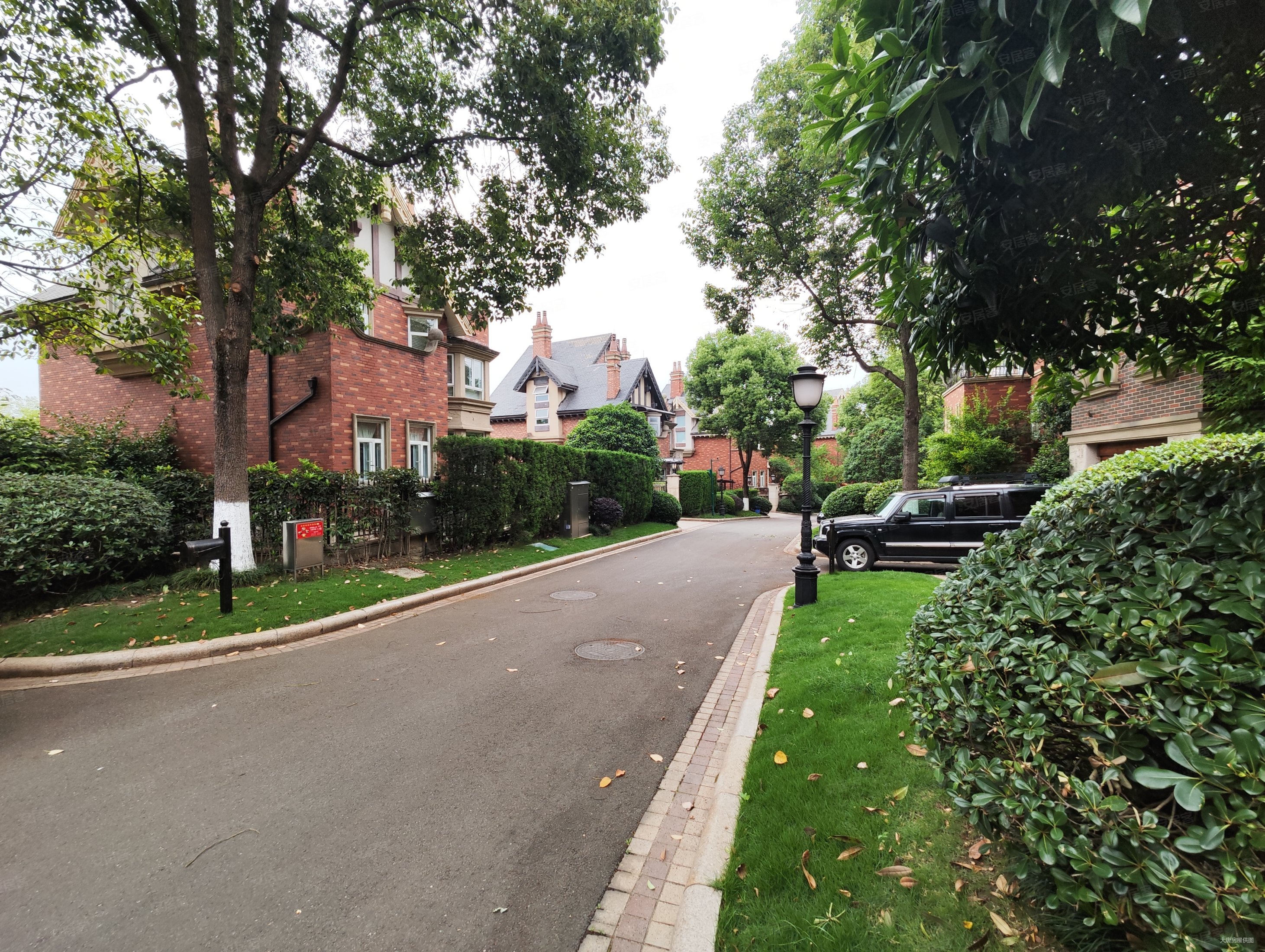 置信牧山丽景二期纯独栋带大花园房东诚心出售小区环境优美