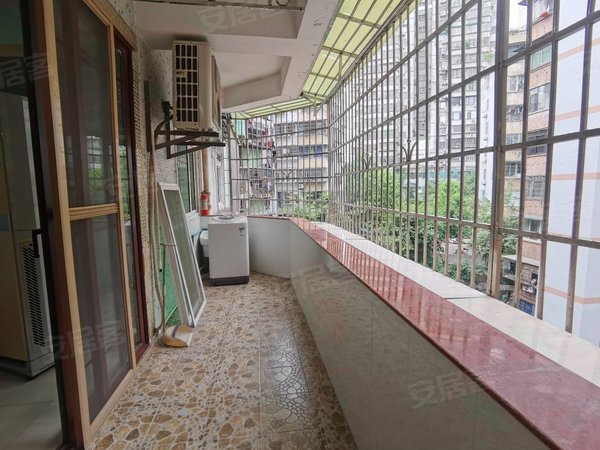 【多图】鸿运花园(天河),天河公园租房,地铁口公园边 阔阳台大视野3房