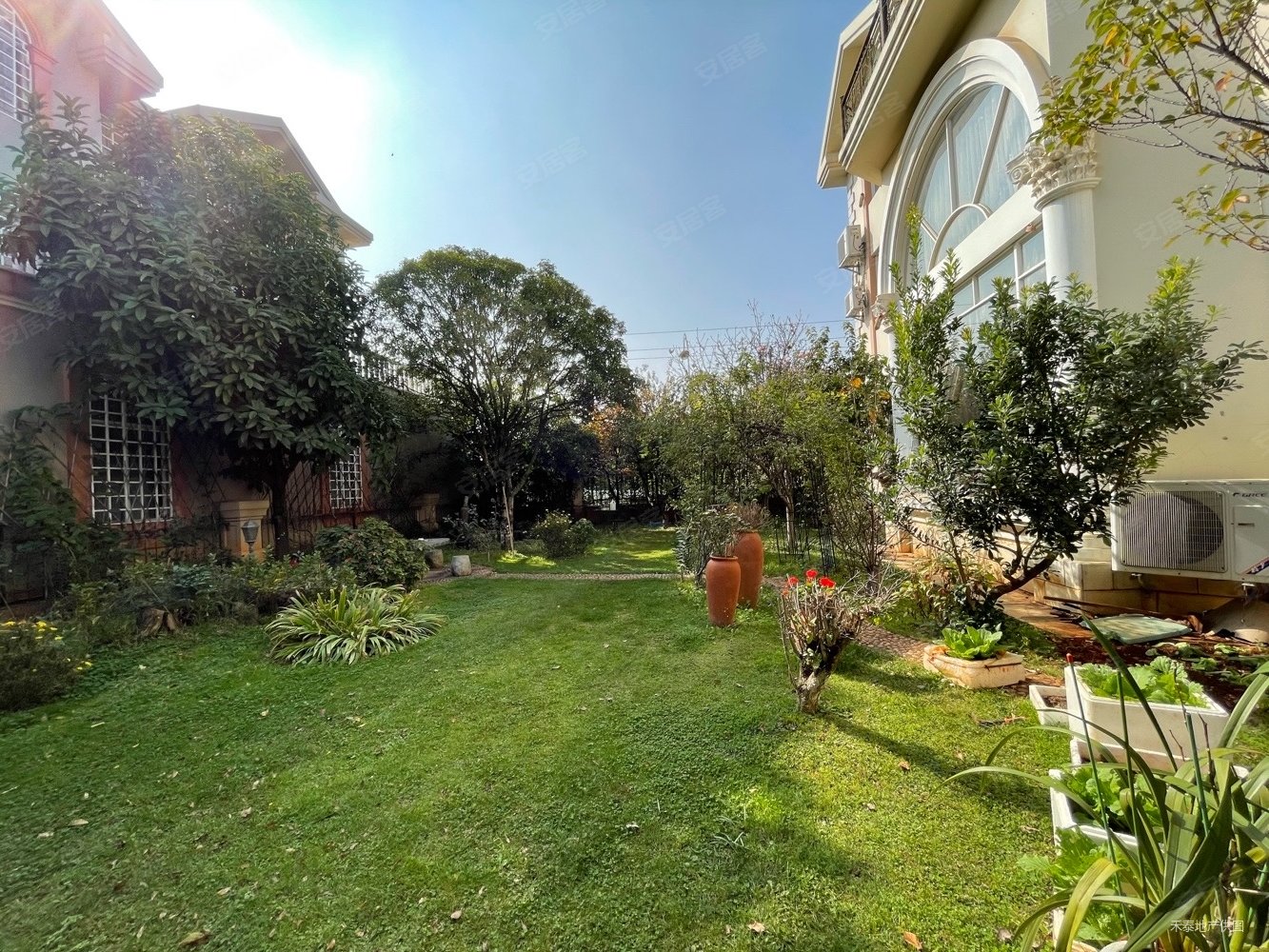 捡漏昆明别墅区的帝王豪宅滇池边大独栋豪华装修带一亩花园