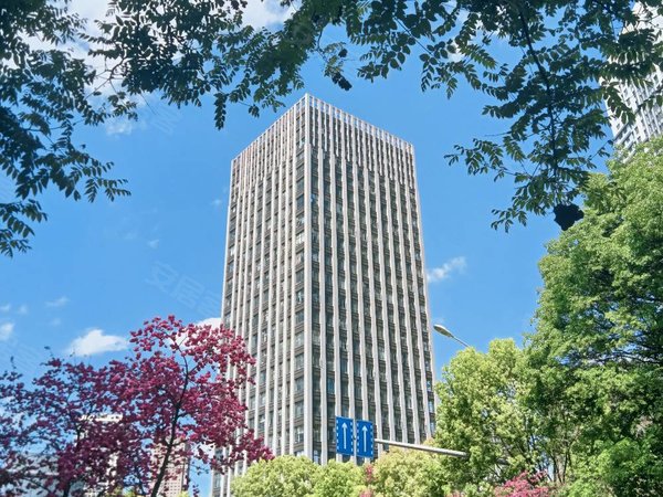 昆明官渡国贸中心润麒中心官渡广场旁精装修loft公寓出租出租房源真实