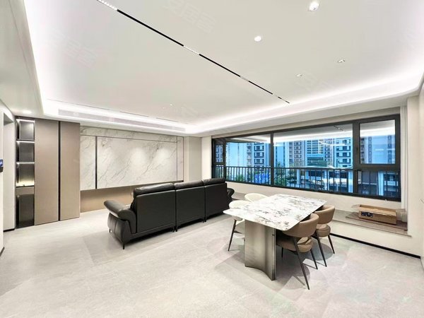 【多图】龙湖未来御湖境,高铁新城租房,御湖境第四代住宅 四房两卫带大露台 全屋定制衣柜,相城租房-苏州58安居客