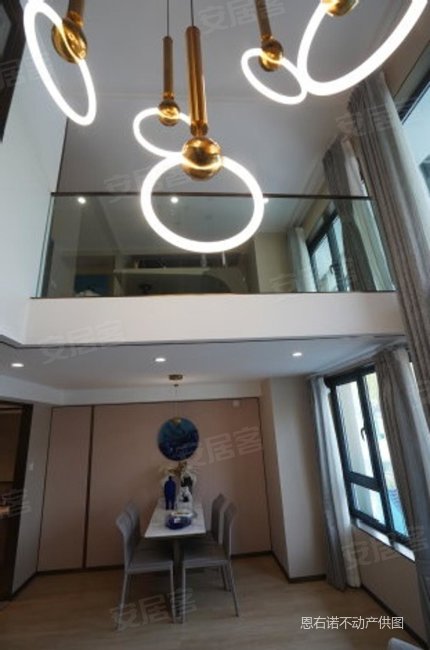 李沧火车北站 越秀天悦海湾 海景房loft 民水民电 有双气