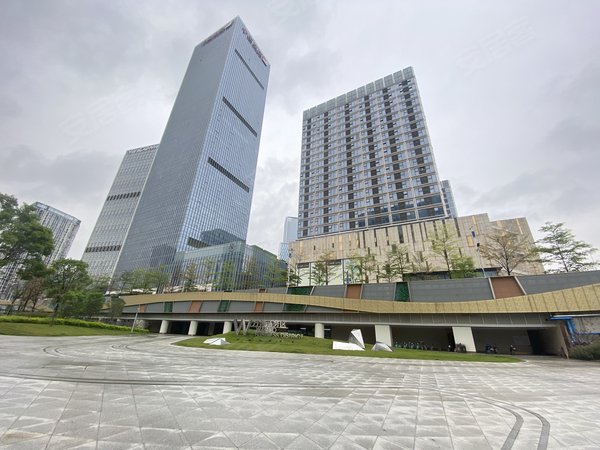 广州番禺万博招商城市主场(商住楼)招商城市主场 全新配齐大单间 独门