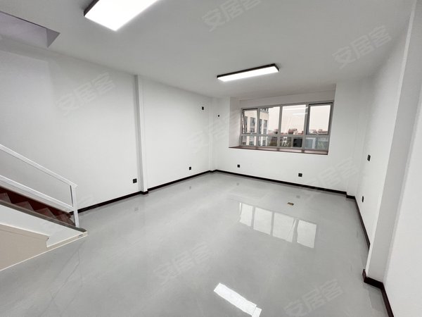 许昌长葛长葛城区义乌城义乌城全新装修复式loft~可住可办工!需要啥可按要求配齐!出租房源真实图片