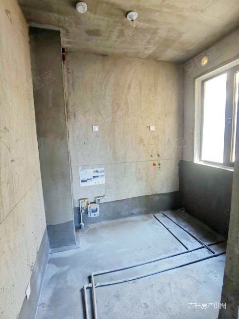 光明府(a区) 朝南 电梯房 停车方便 临地铁