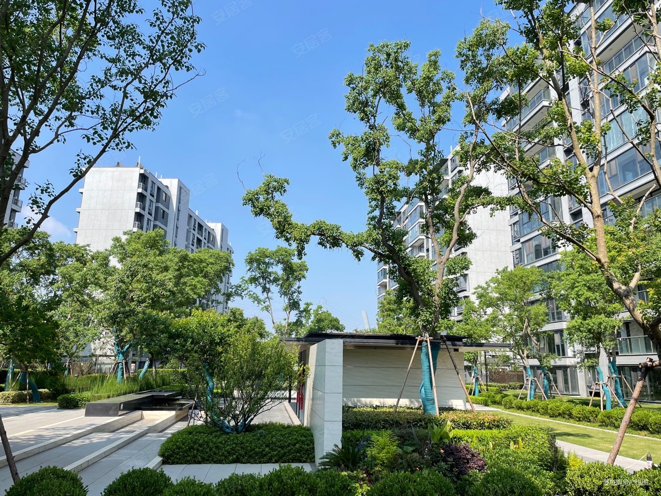 上湾璟园4室2厅2卫127㎡南北298万