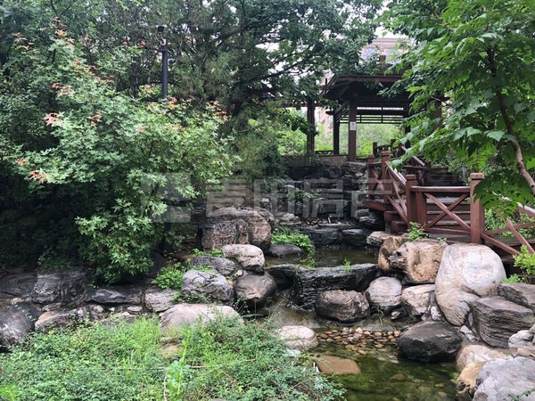 银谷美泉南北三居室小区环境好居住舒适拎包住近公园