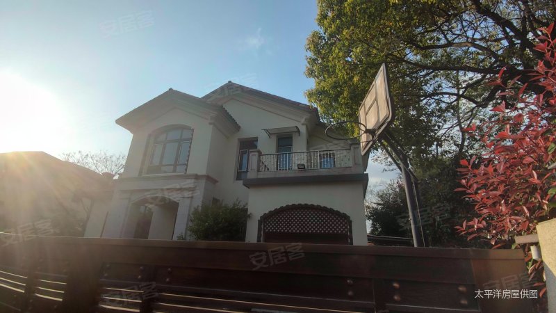 新虹桥首府别墅