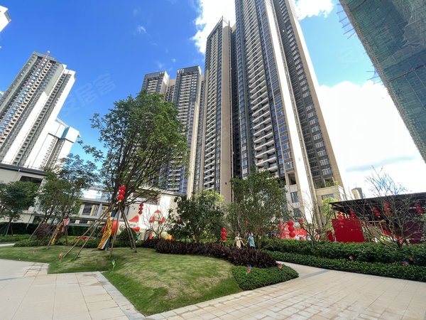 深圳坪山坪山恒大城(一期)双地铁 实验学校 温馨精装4房 拎包入住