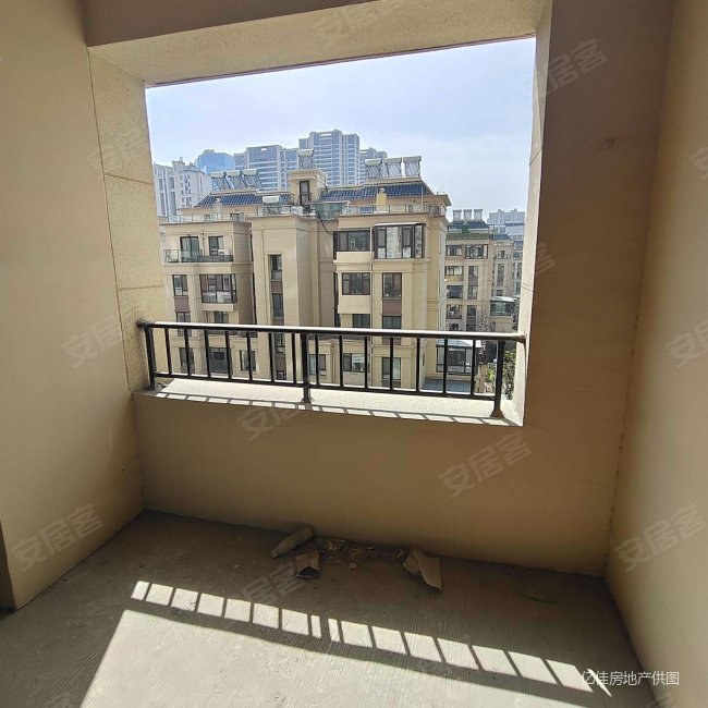 徐州房产网>徐州二手房>云龙二手房>万达广场二手房>和平上东翰园>650