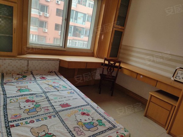 包头青山科学路都市花园(东区)都市花园3楼紧邻师院，供电，一机一中附近家电家具齐全出租房源真实图片