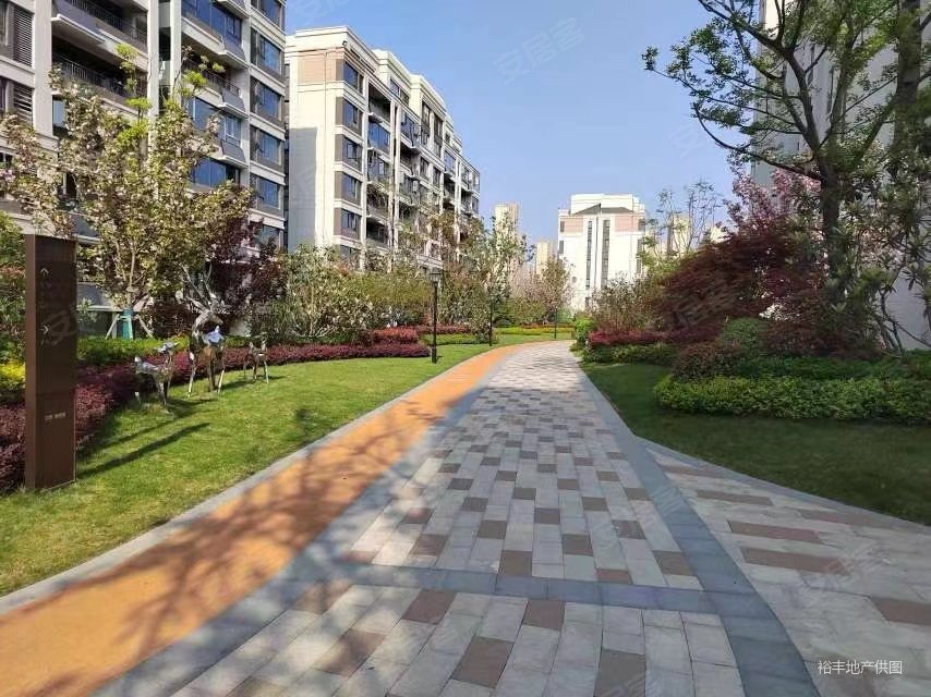 中海岭湖湾生态公园边户三房临地铁双卫生间商品房