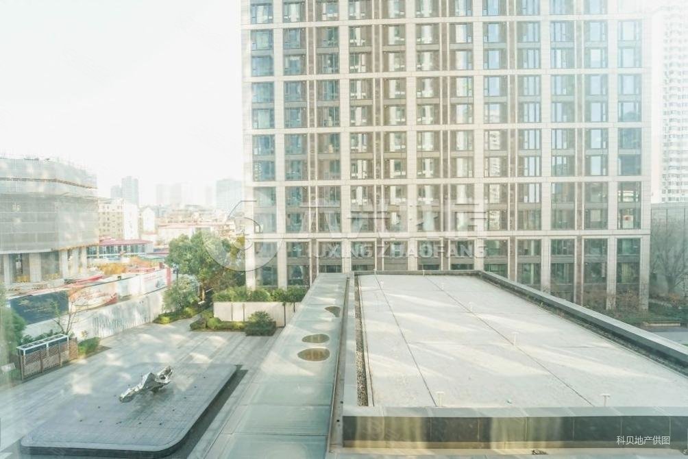 窦店万科幸福汇电梯房精装三居楼层好急售窦店万科幸福汇