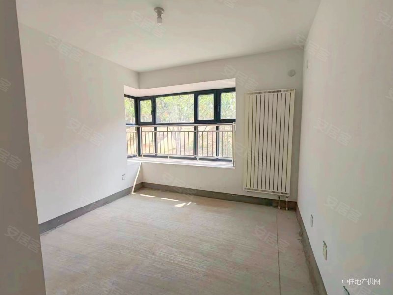 一楼带院 60平方 地铁旁 园博园后花园 低密度欢迎看房,建邦原香溪谷