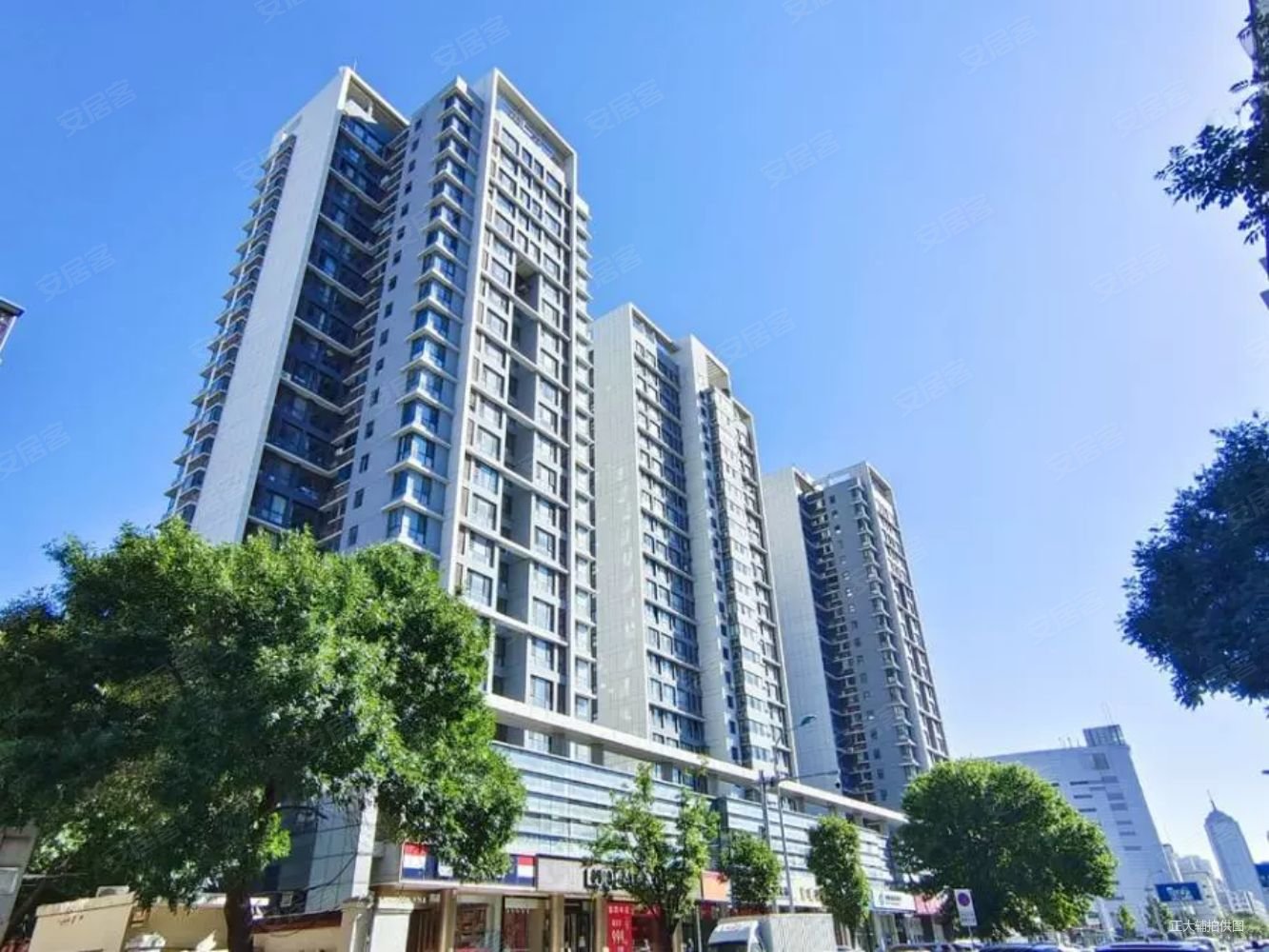 海天尚景园3室1厅2卫147.93㎡南北550万