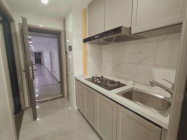 大连开发区快轨金马路凯旋国际金马路轻轨站一室一厅出租房源真实图片