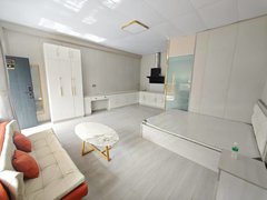 阿克苏阿克苏市阿克苏城区可月付 上海路方正花园旁2楼单身公寓 设施齐全拎包入住带空调出租房源真实图片