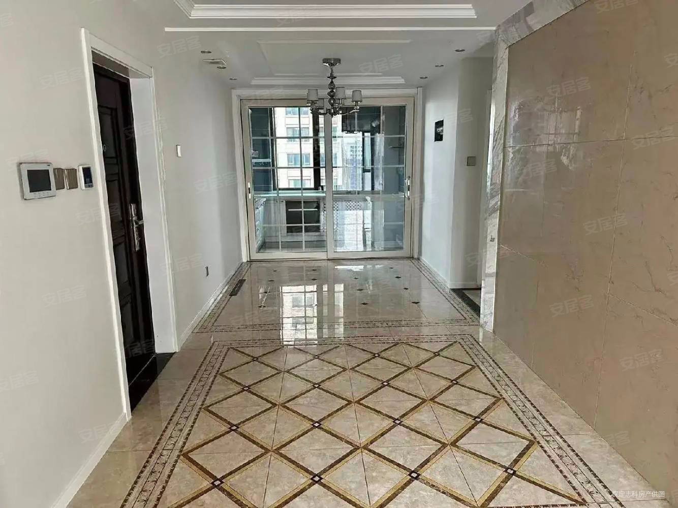 卓正丽景蓝湾(C区)3室2厅2卫146㎡南北158万