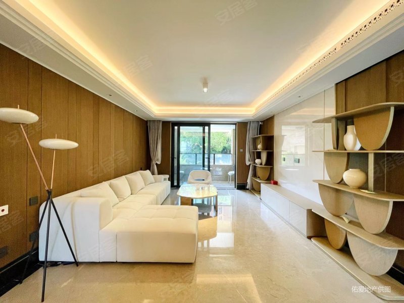 复地雅园4室2厅2卫173.41㎡南北2398万